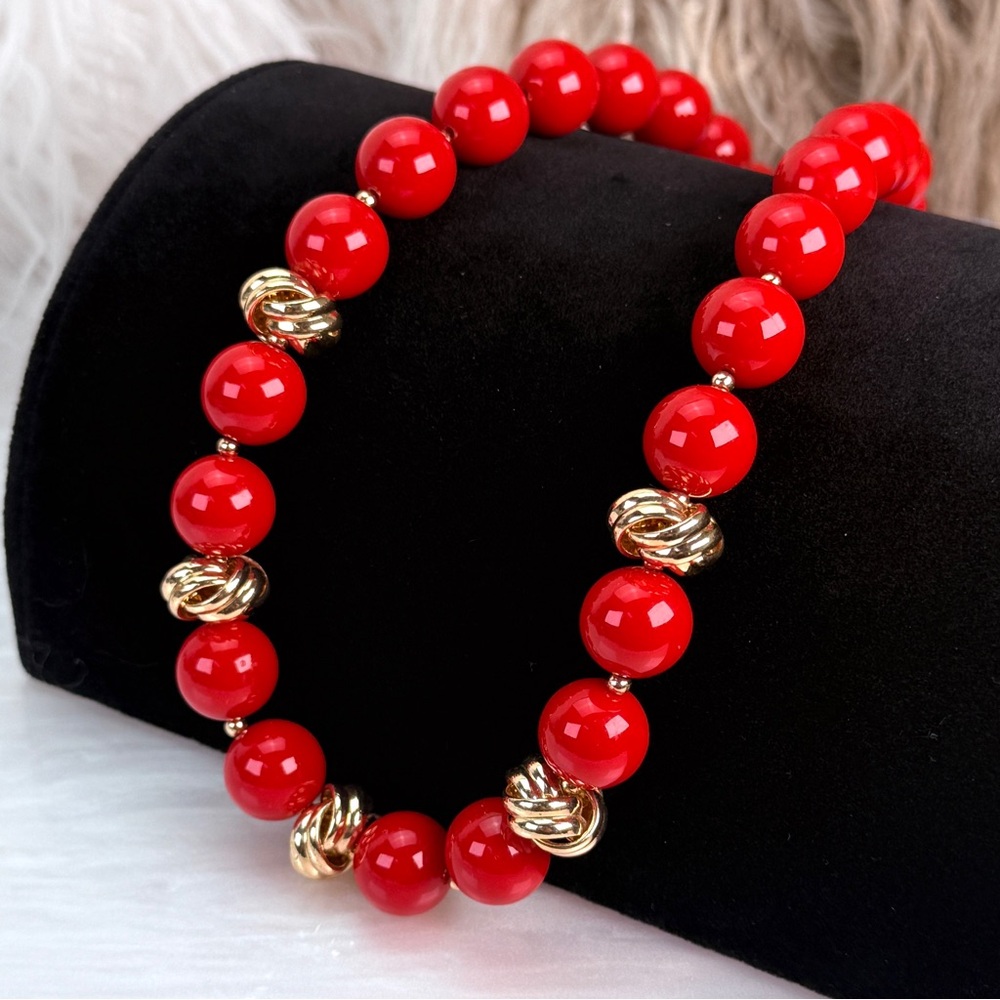 Pretty holiday, red and goldtone, costume necklace